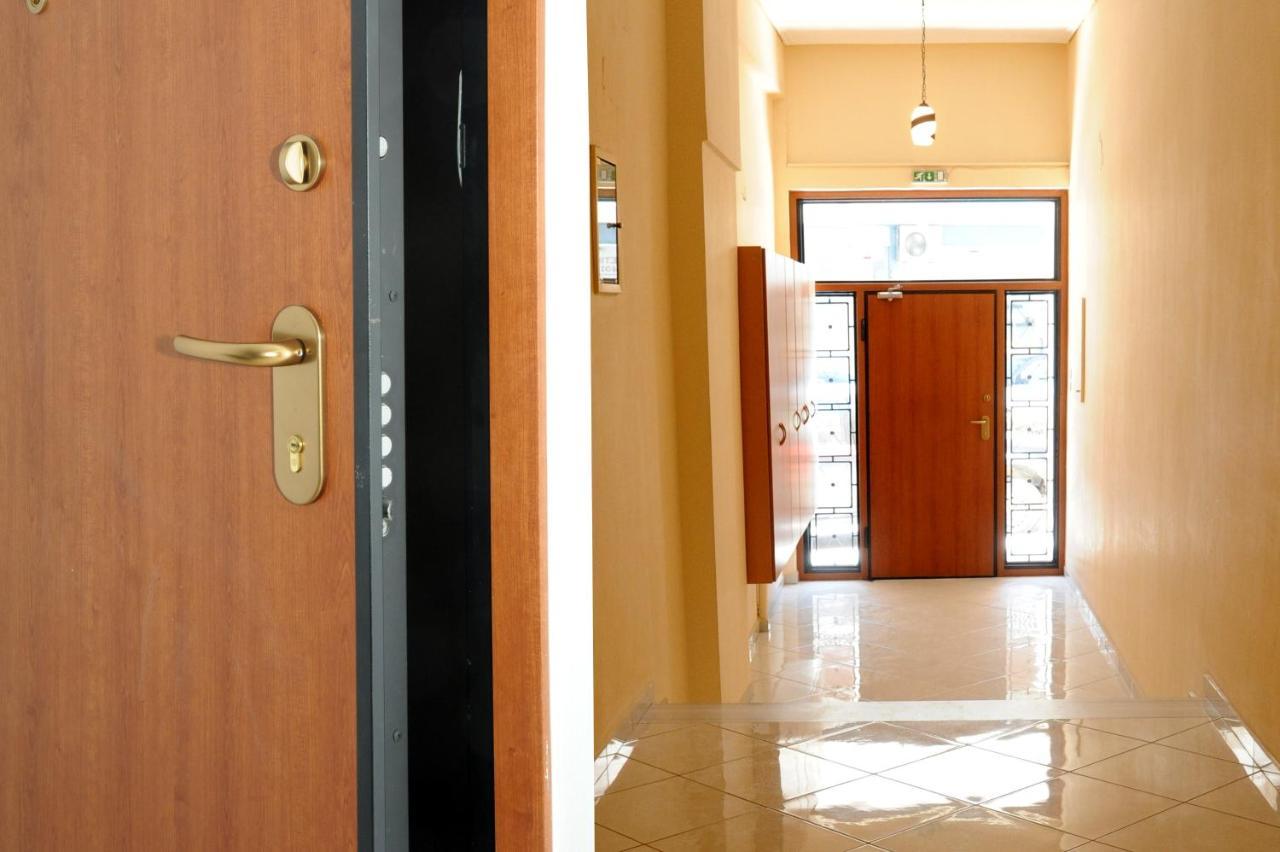 C3 Modern Spartan Apartment المظهر الخارجي الصورة