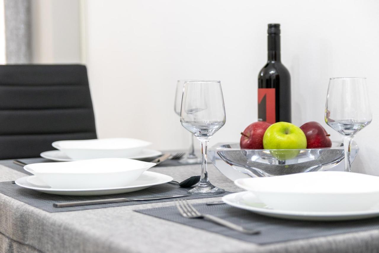 C3 Modern Spartan Apartment المظهر الخارجي الصورة